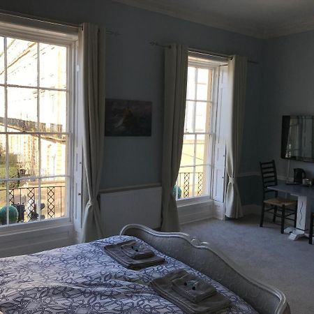 Regency Rooms Guesthouse 첼튼엄 외부 사진
